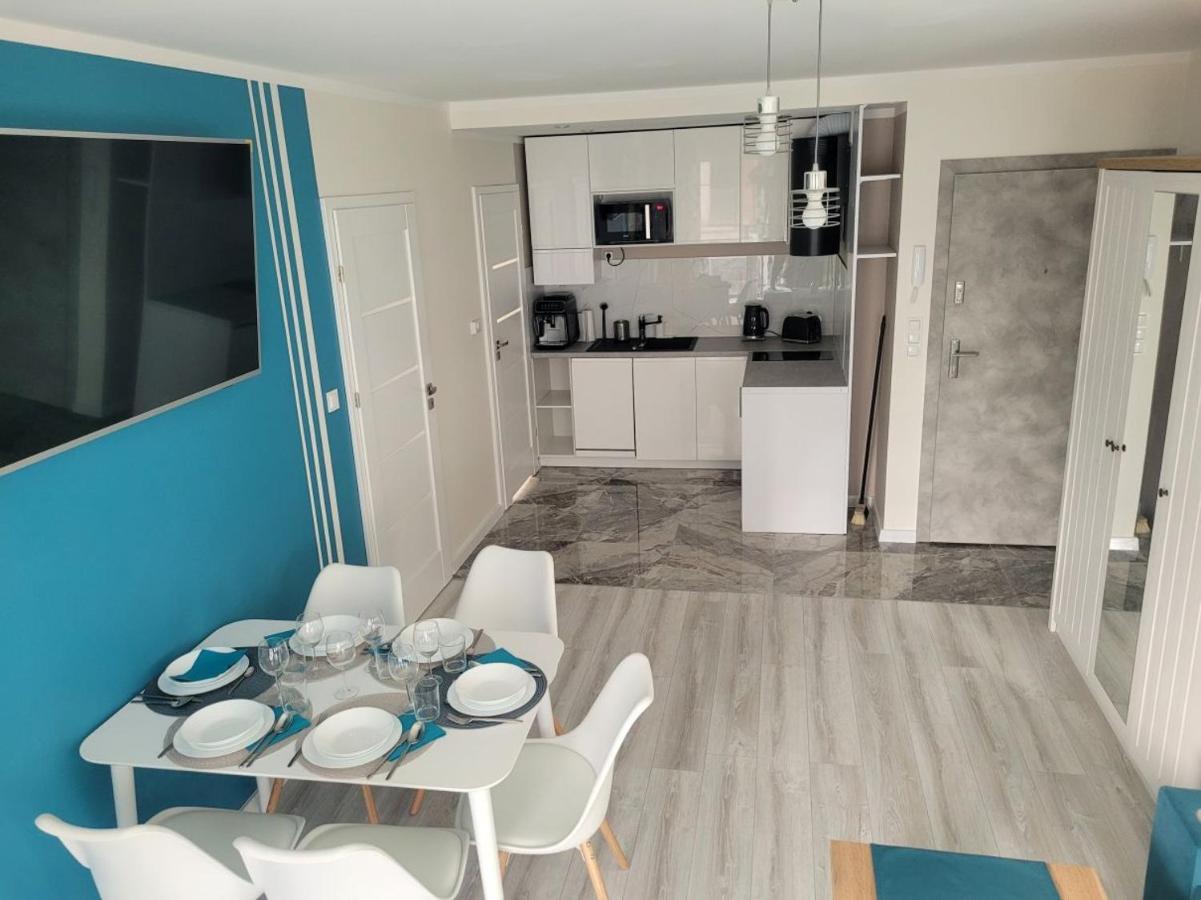 Pobierowo Baltic Apartament Turkusowy Eksteriør billede