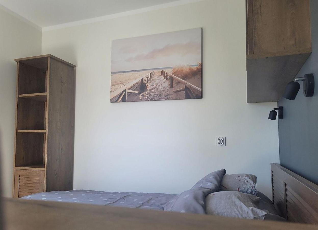 Pobierowo Baltic Apartament Turkusowy Eksteriør billede