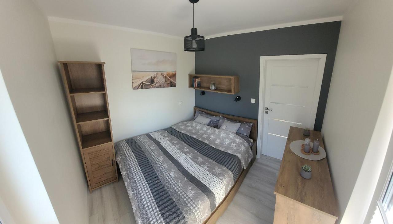 Pobierowo Baltic Apartament Turkusowy Eksteriør billede